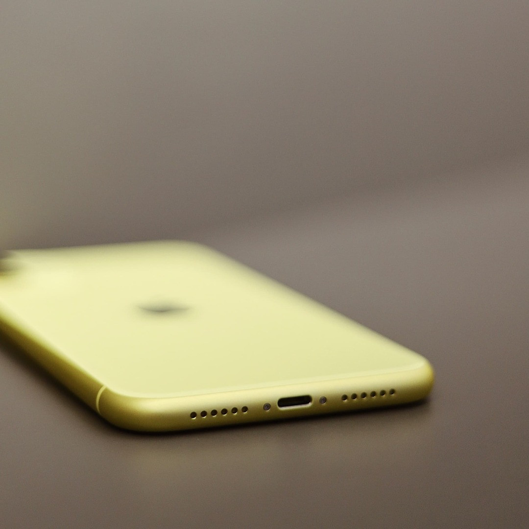 б/у iPhone 11 128GB (Yellow) (Відмінний стан)