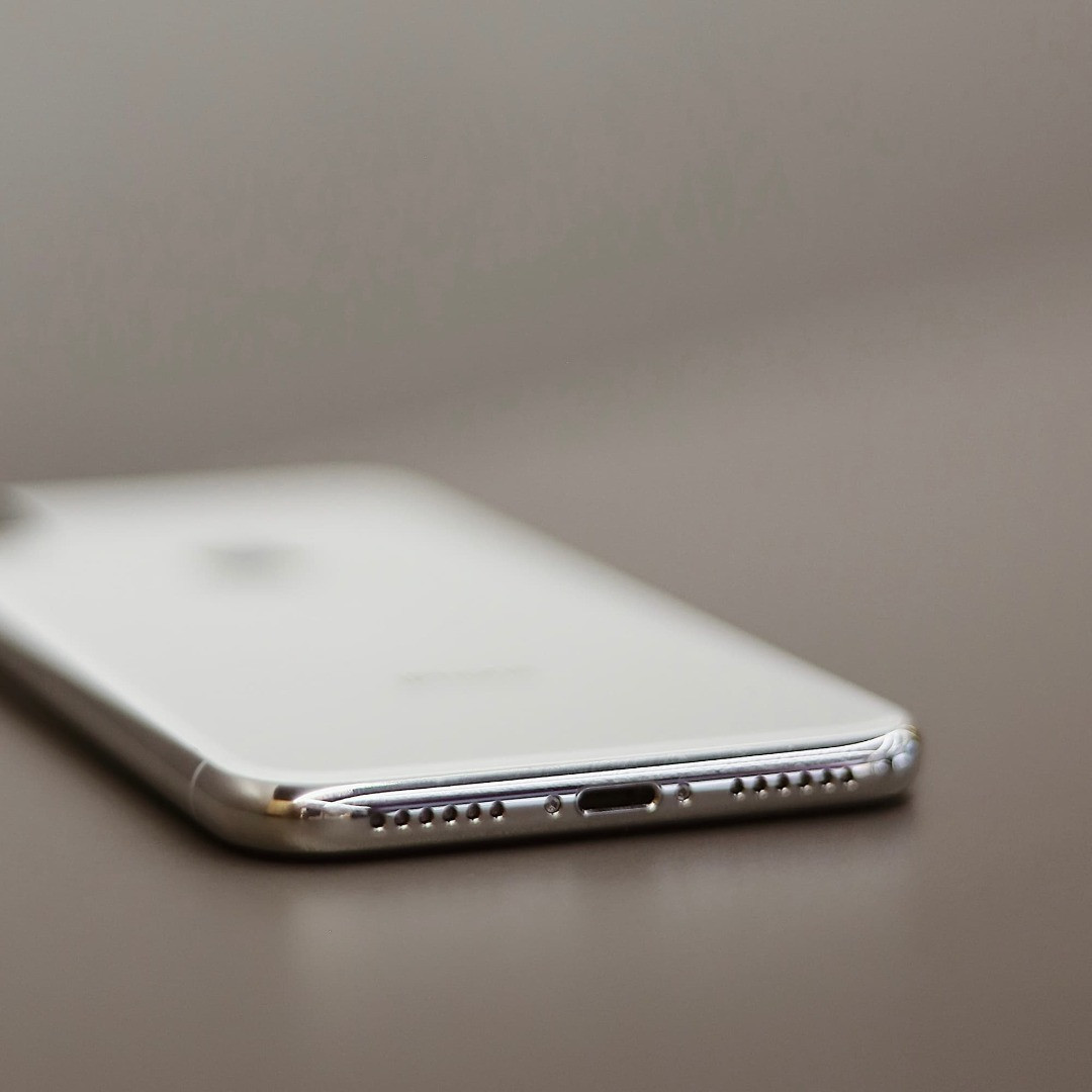 б/у iPhone X 64GB, відмінний стан (Silver)
