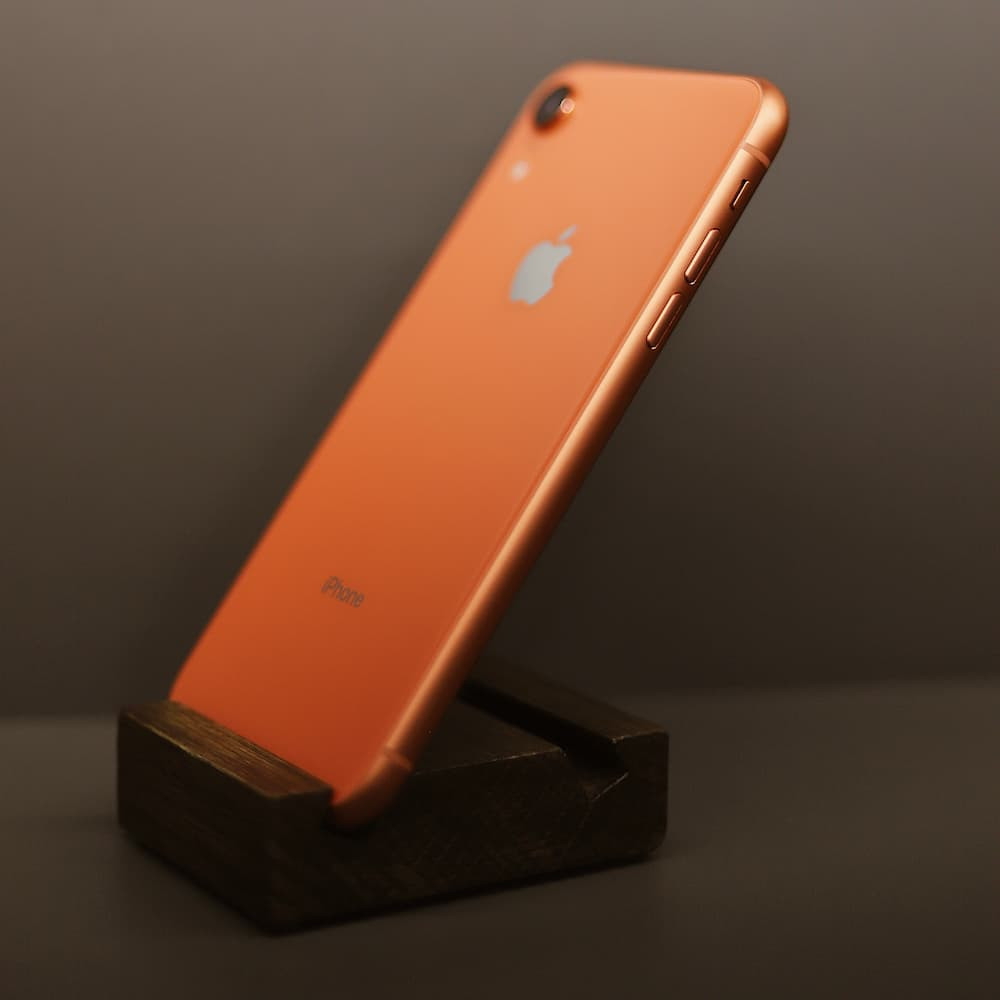 б/у iPhone XR 128GB (Coral)